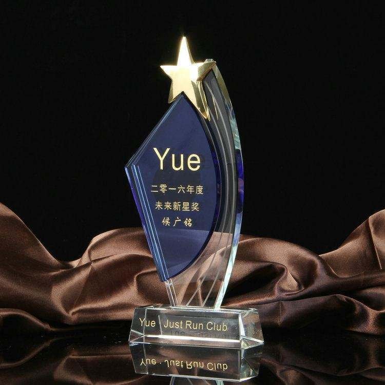 Custom acrylic corporate trophies Dubai 2026